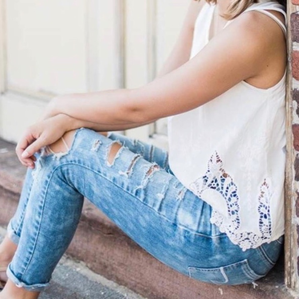 ae ripped wash jean